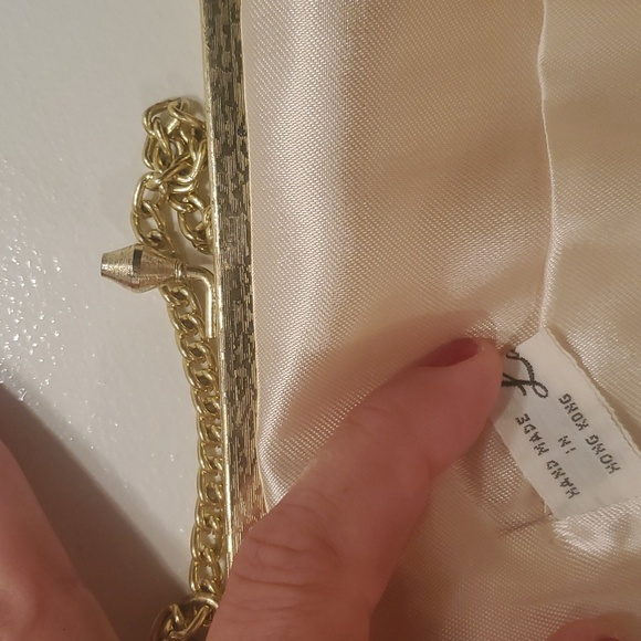 La Regale White Beaded Vintage Evening Bag - Picture 7 of 10